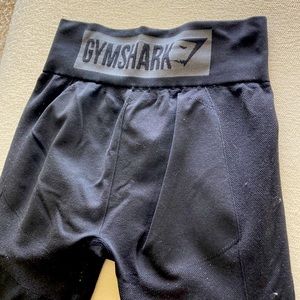 Black Gymshark leggings